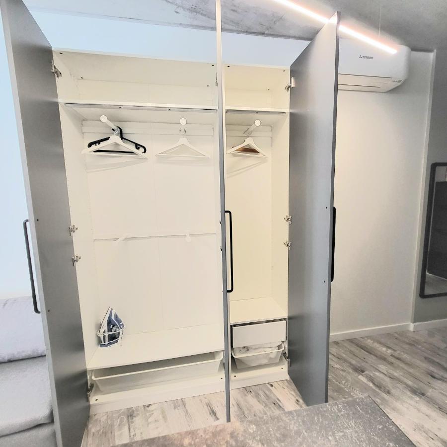 Happy Inn Laime Studio, Self Check-In-24-7, A-C, Parking-In-The-Underground-Garage Vilnius Ngoại thất bức ảnh
